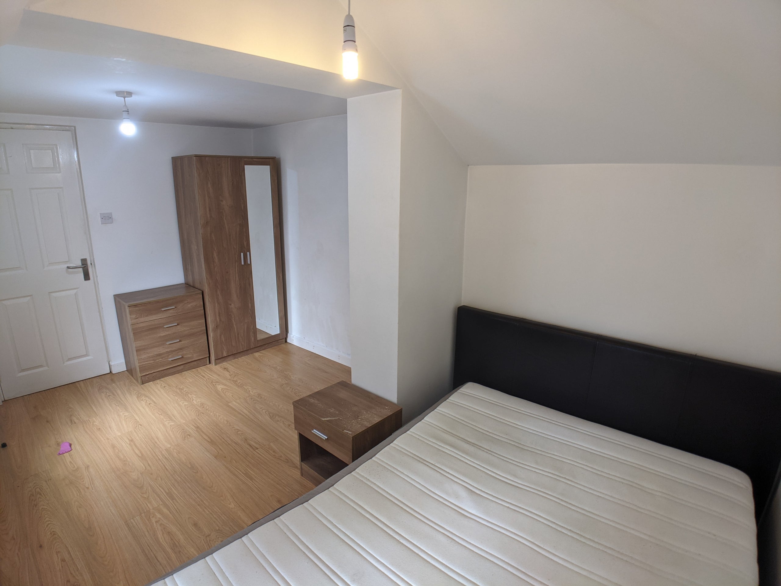 Flat Parsonage Road in Manchester