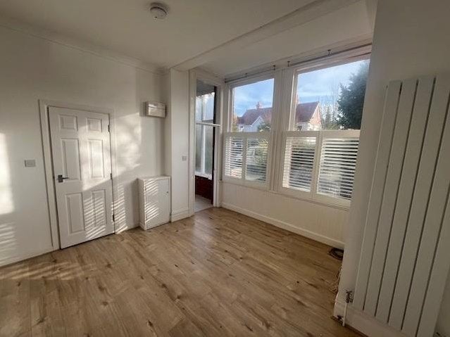 Flat Pembroke Avenue in Portslade by Sea