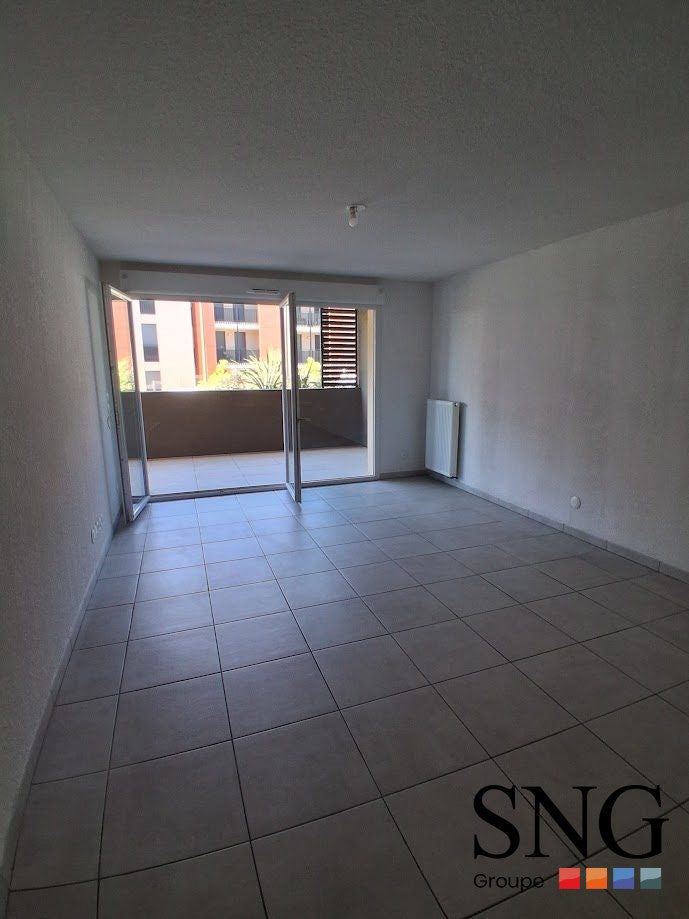 Appartement Avenue Monseigneur Robert Dalverny à Nîmes