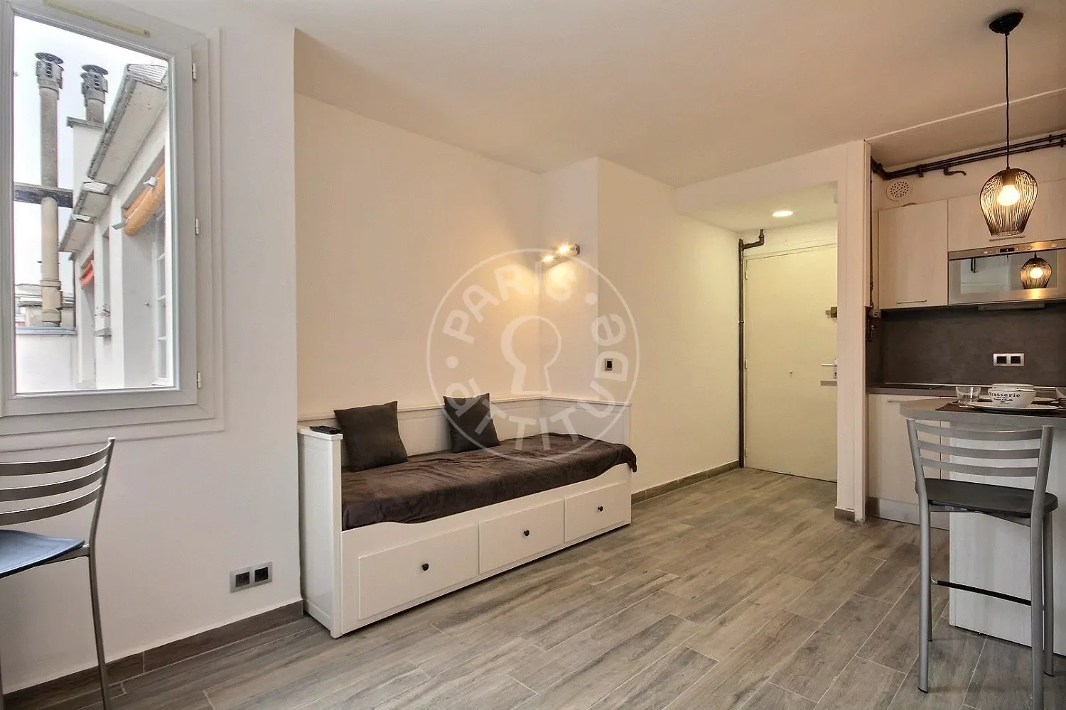 Appartement Rue Jean-Jacques Rousseau à Paris