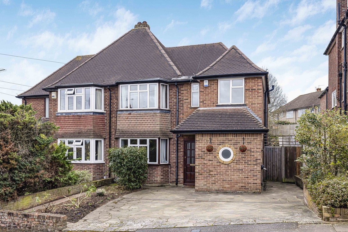 House Keswick Road in Greater London