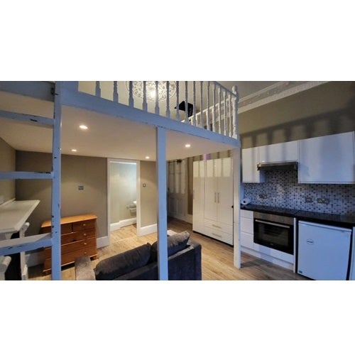 Flat Colville Terrace in Greater London