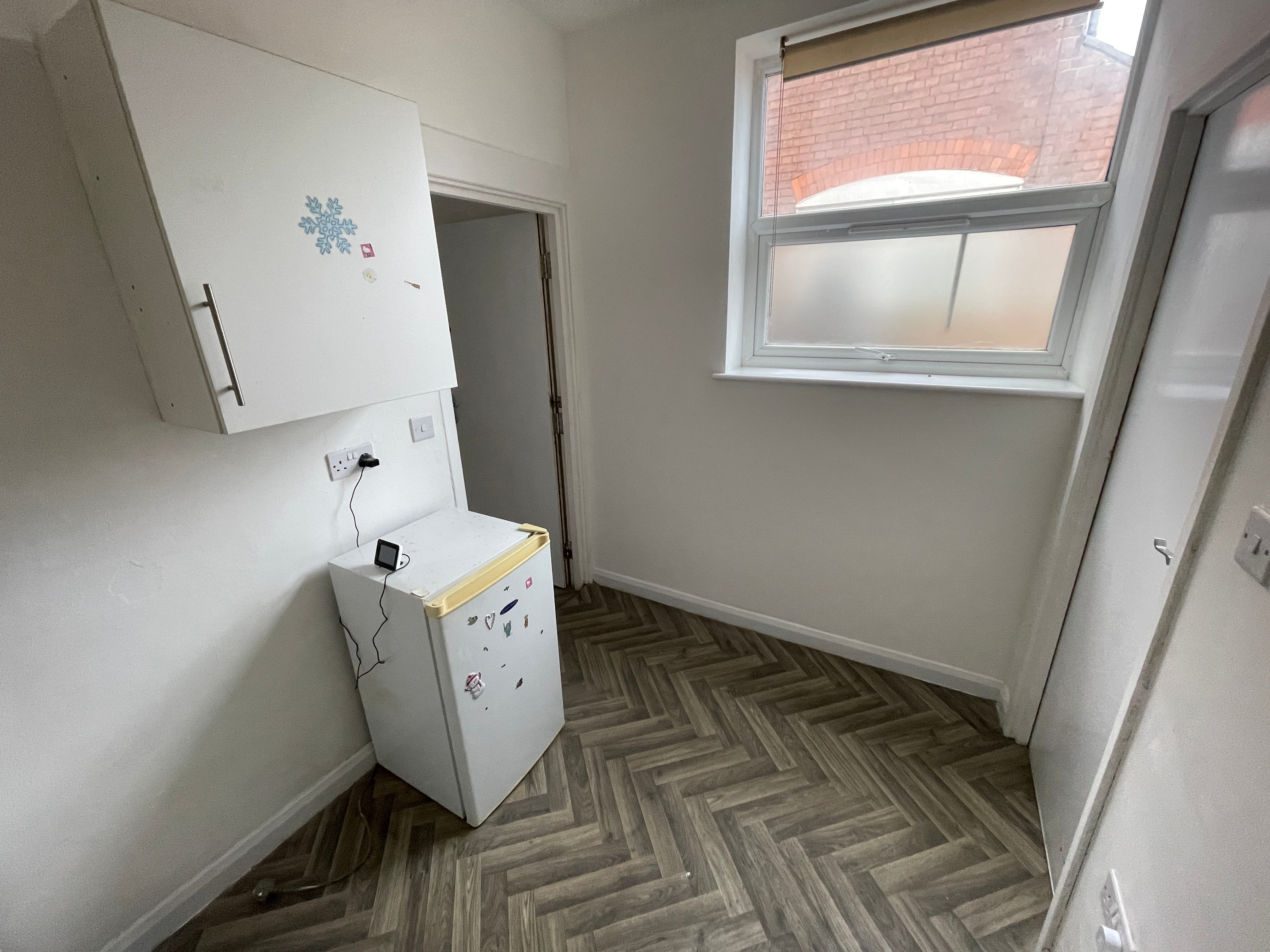 Flat Ashburnham Road in Luton