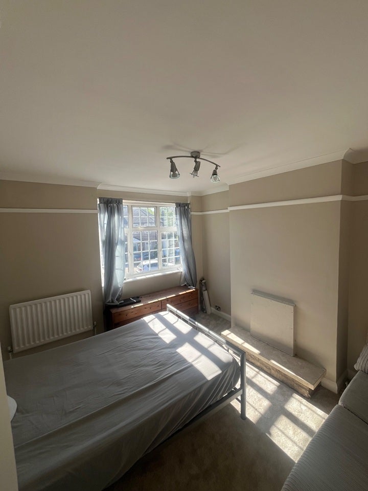 Room Botwell Crescent in Greater London