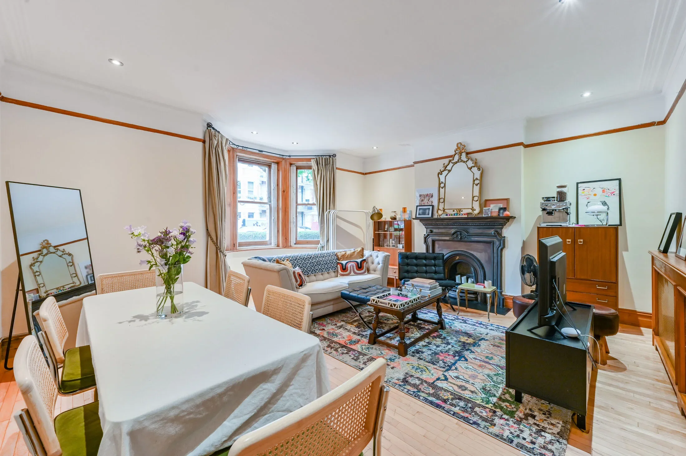 Flat Castellain Road in City of Westminster