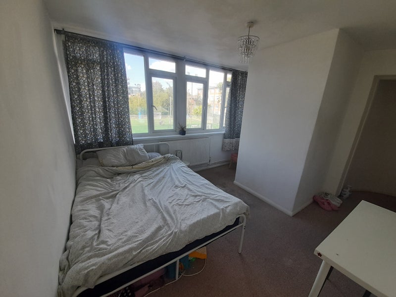 Room Carey Gardens in Greater London