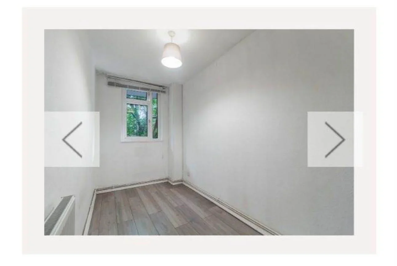 Flat Holland Walk in Greater London