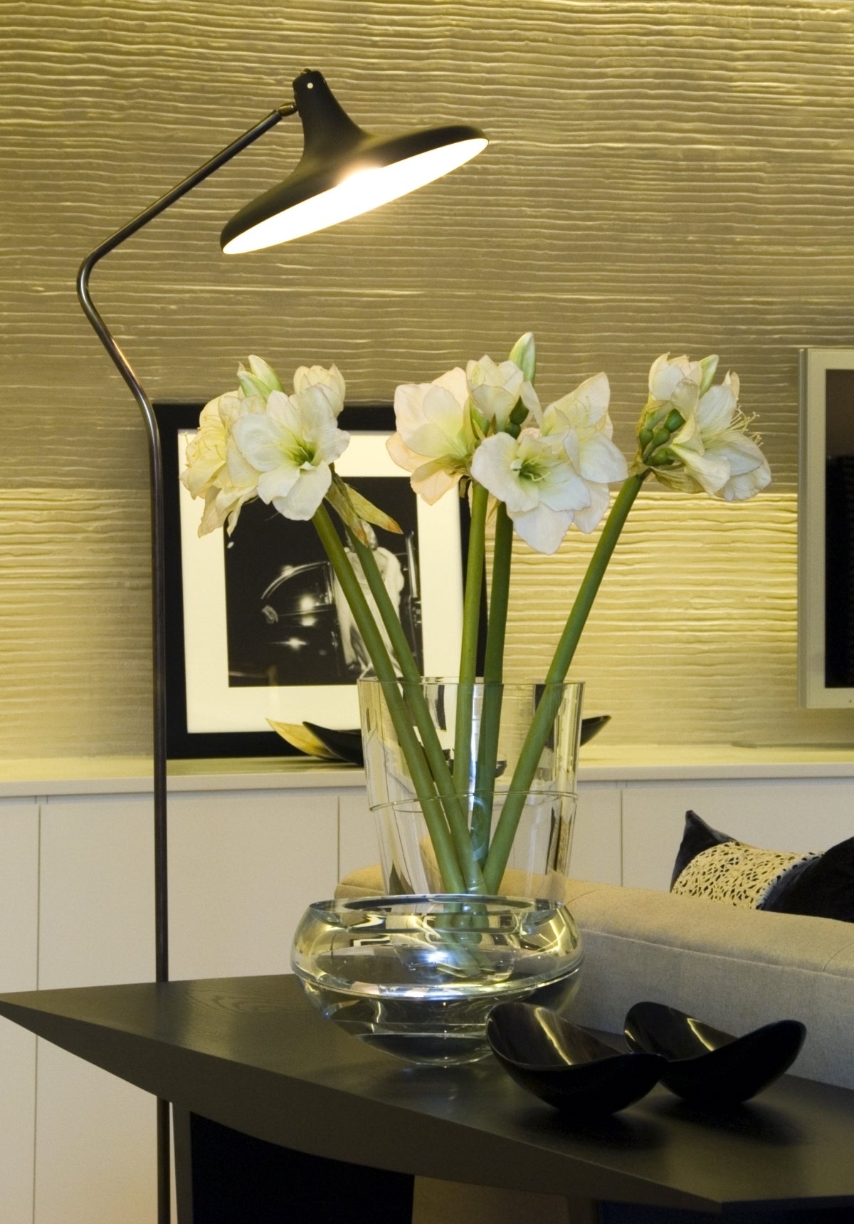 Flat Boydell Court in Greater London