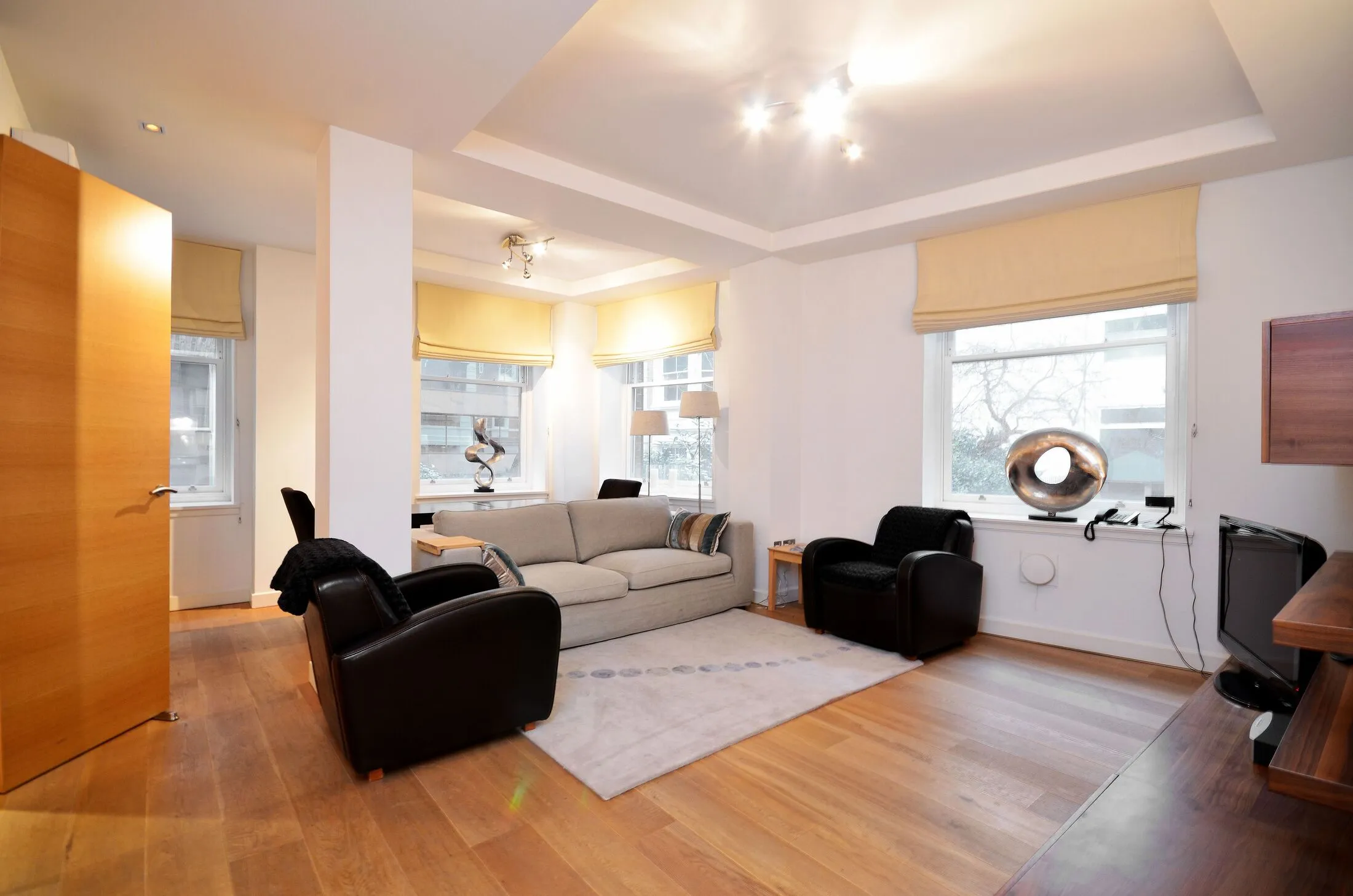 Flat Martin Lane in City of London
