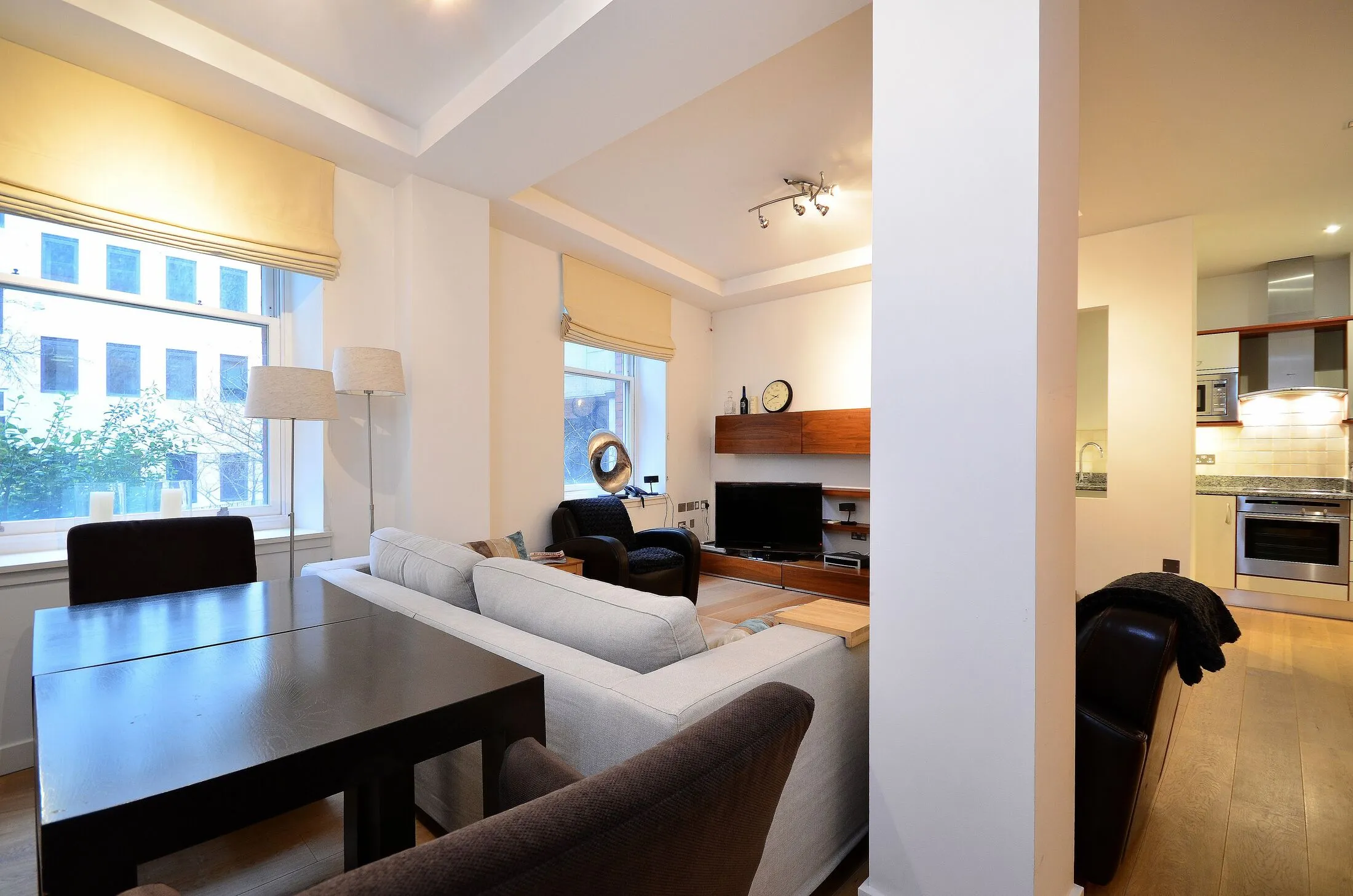 Flat Martin Lane in City of London