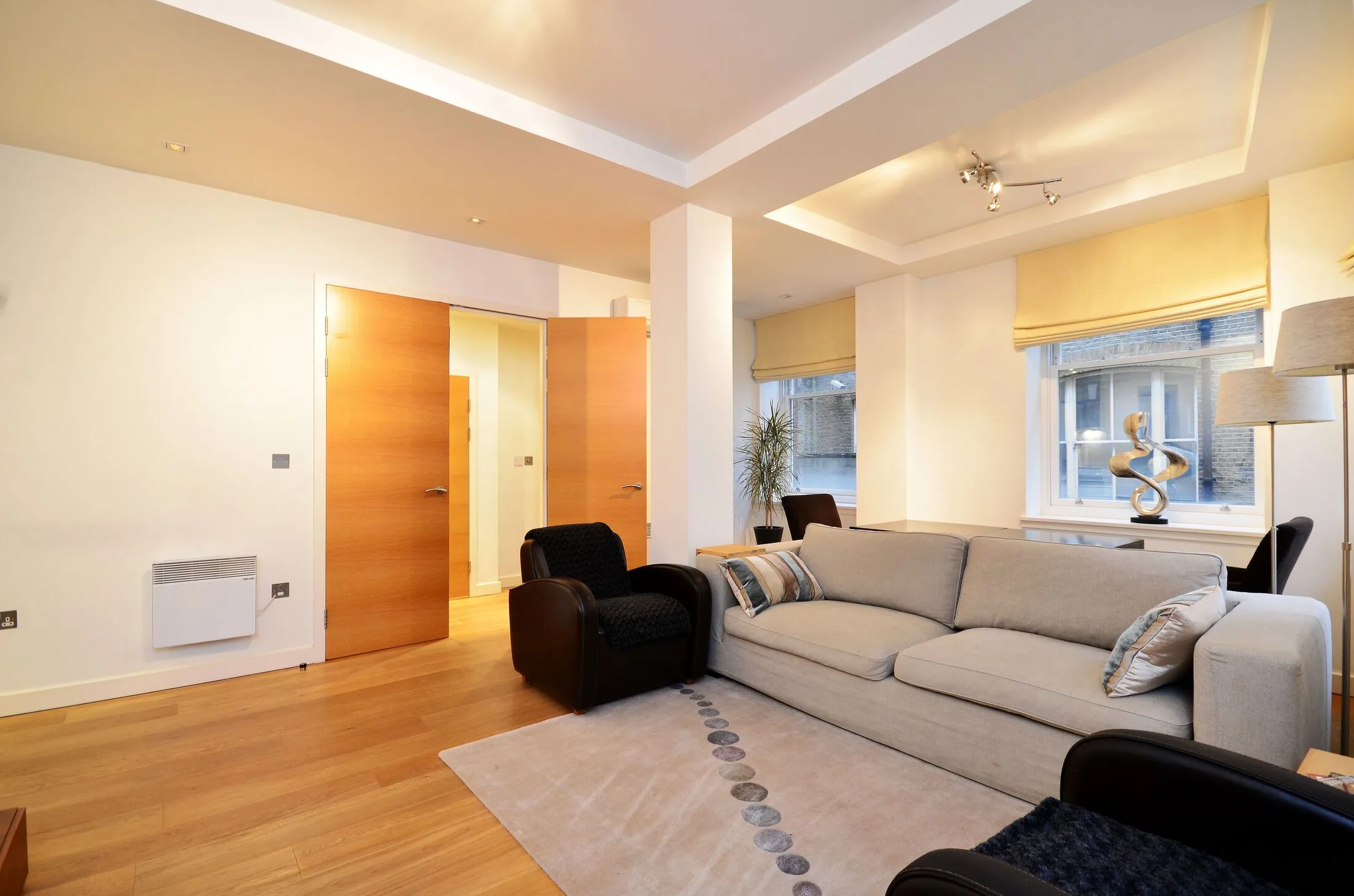 Flat Martin Lane in City of London
