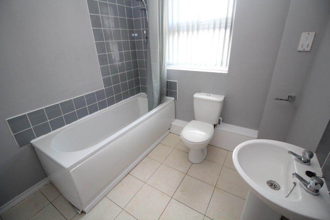 Flat Acorn Court in Liverpool