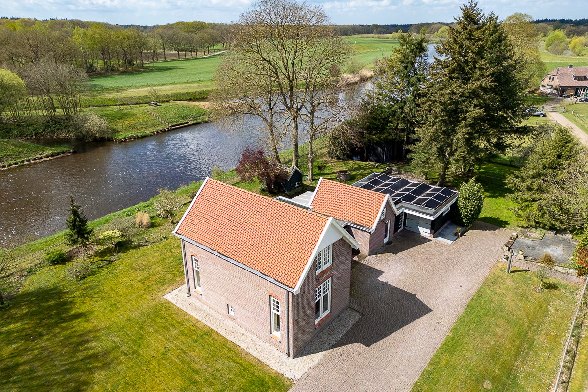 Huis Junnerweg 9 in Stegeren