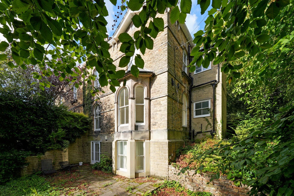 Flat Ranmoor Road in Sheffield