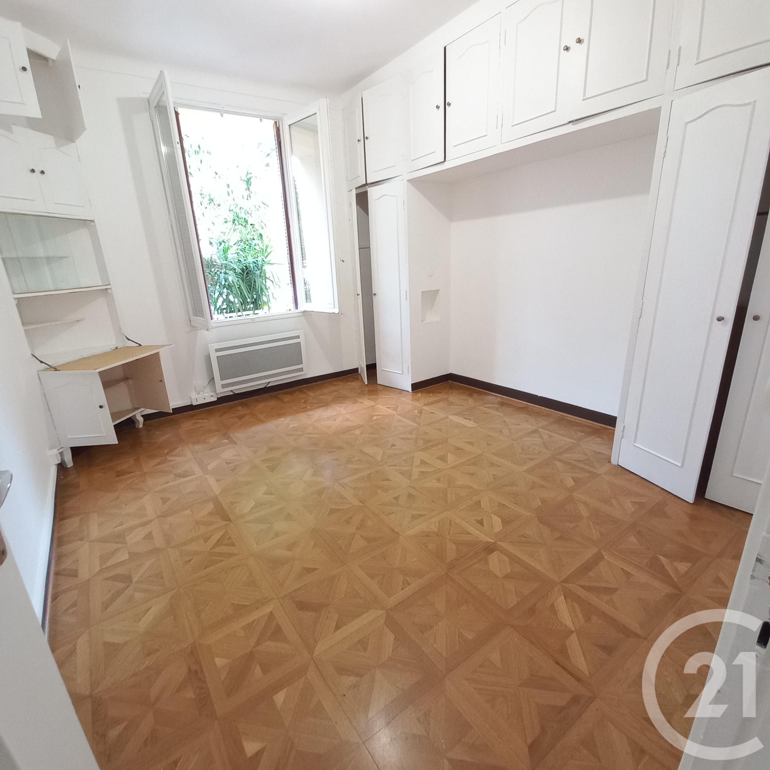 Flat Boulevard Voltaire in Marseille