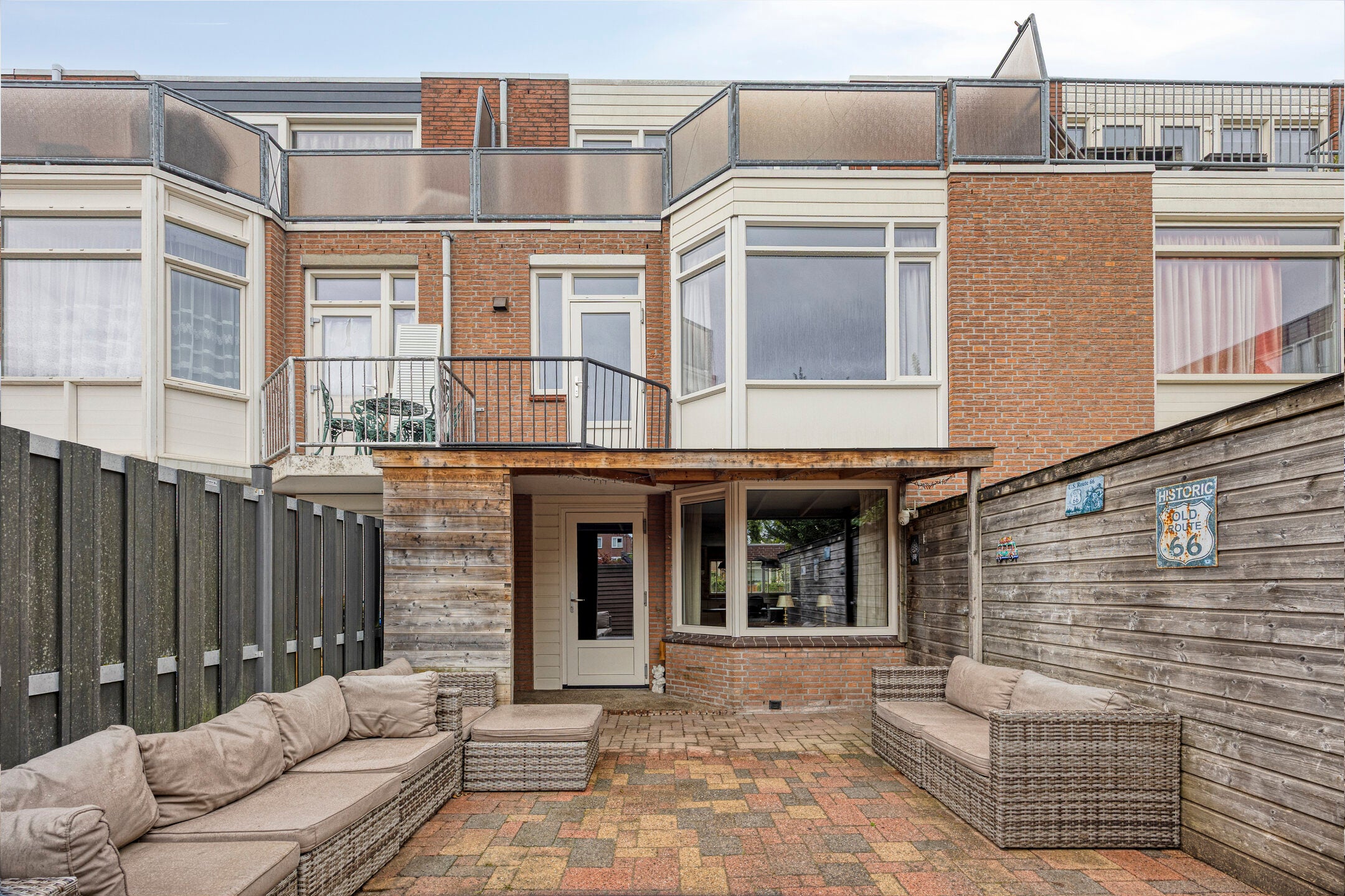 Huis B. Thoenplantsoen 47 in Den Haag