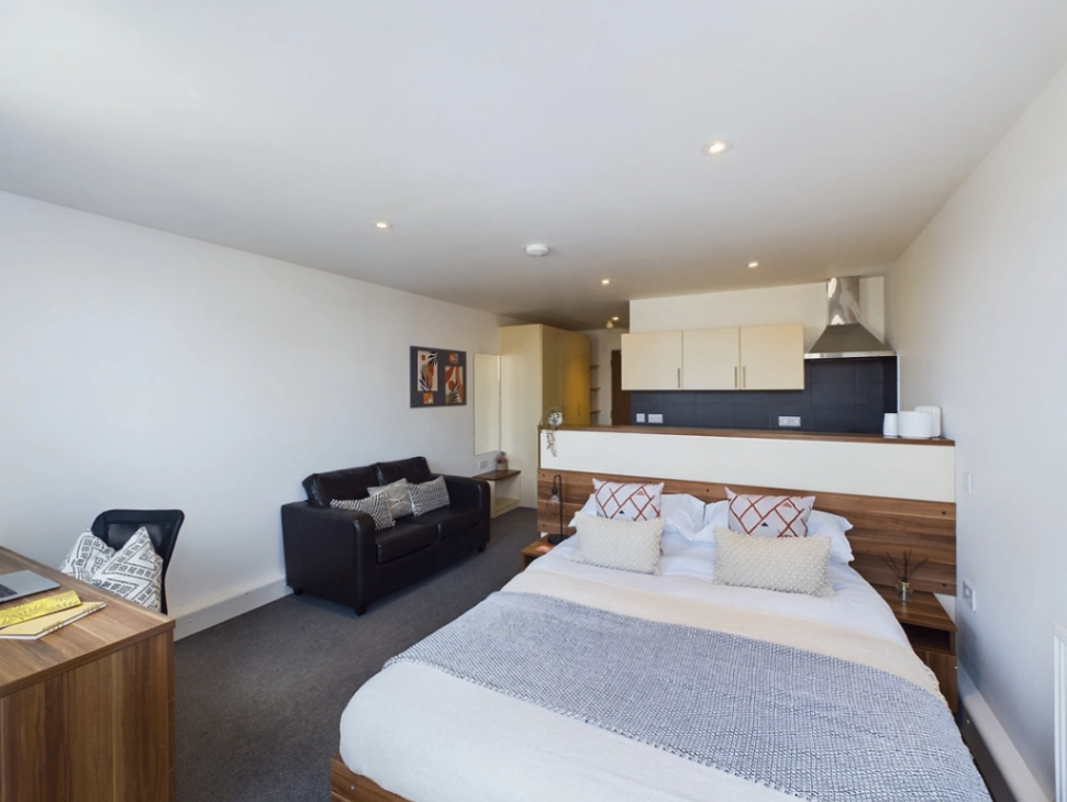 Flat Copperas Hill in Liverpool