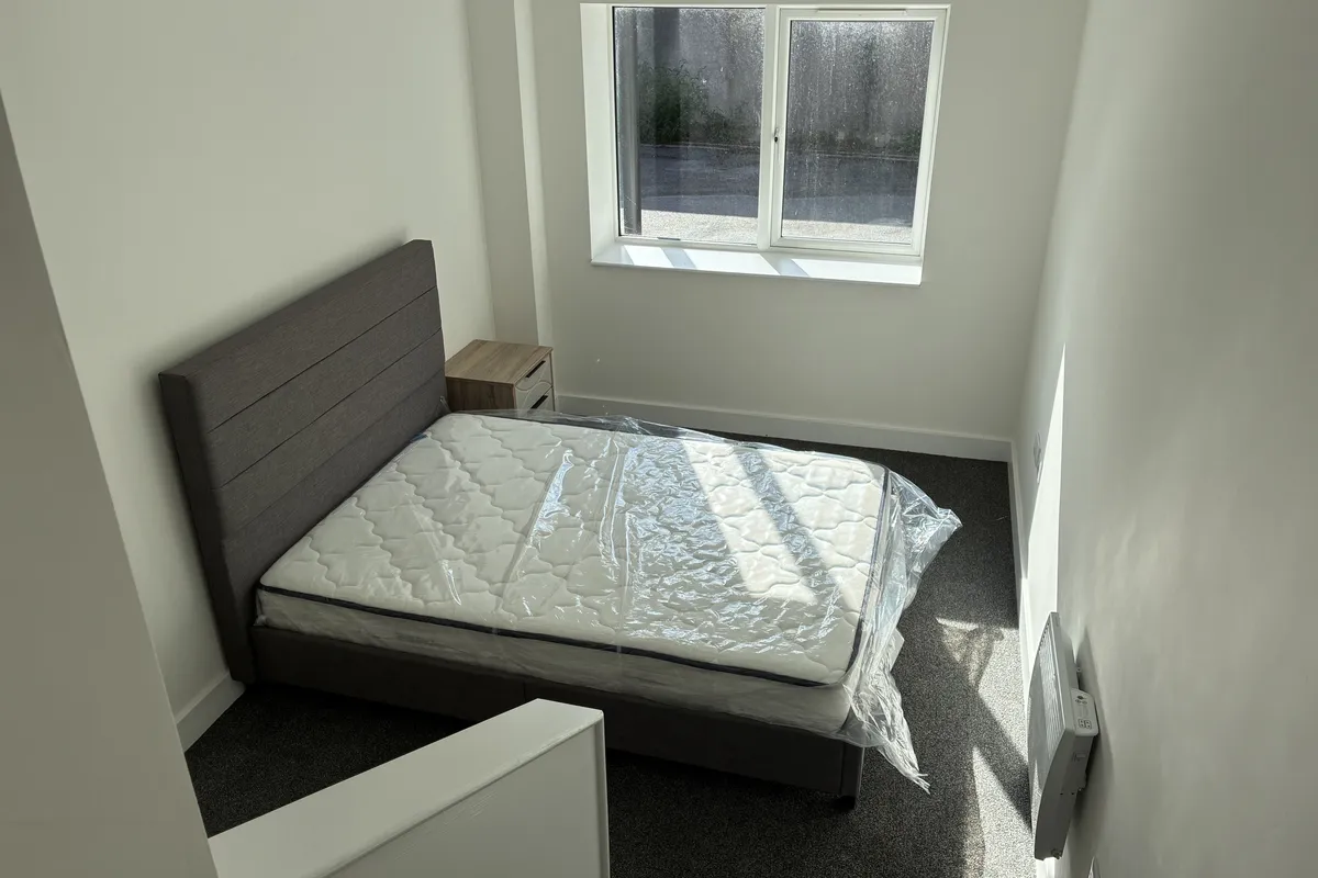 Flat Glumangate in Chesterfield