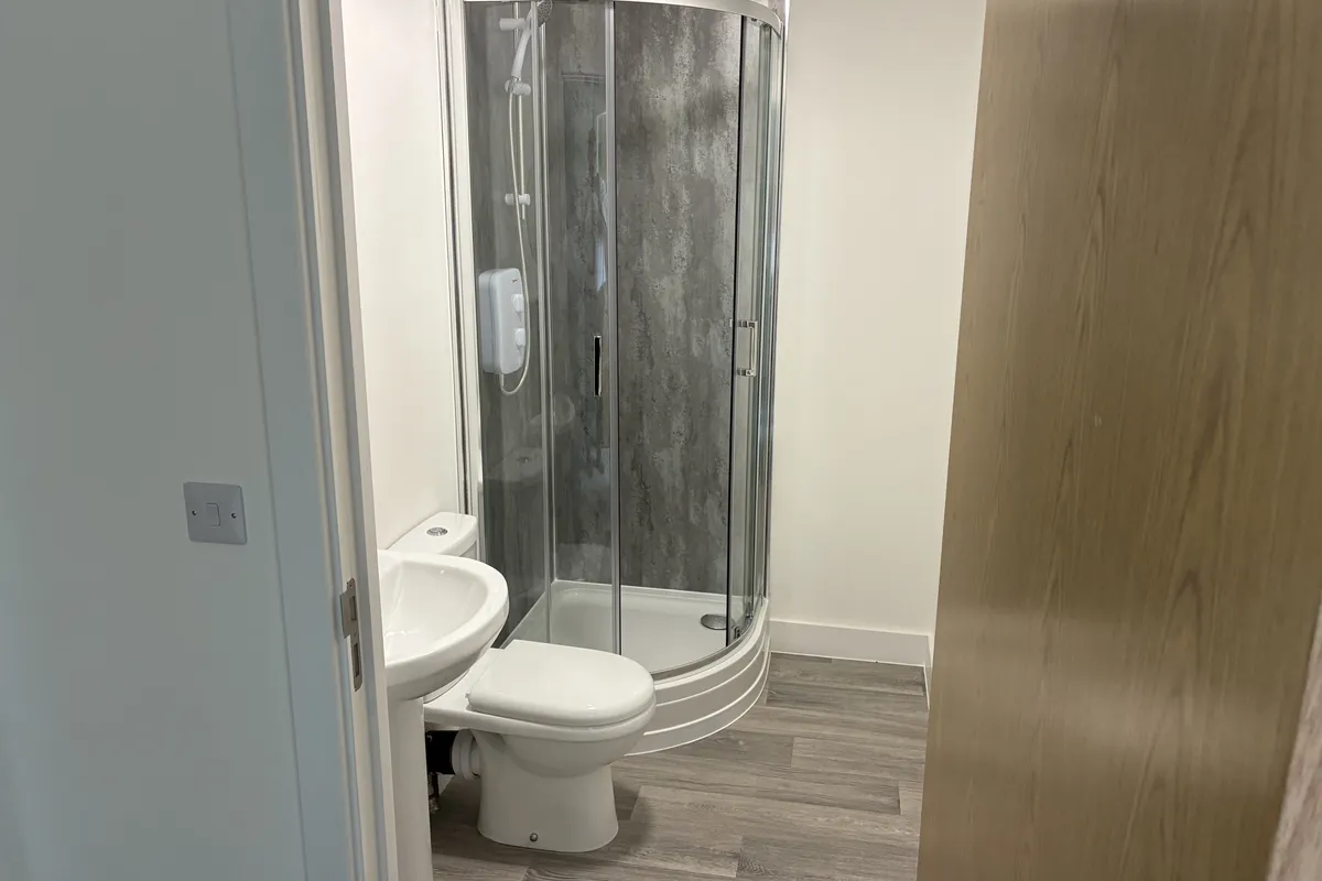 Flat Glumangate in Chesterfield