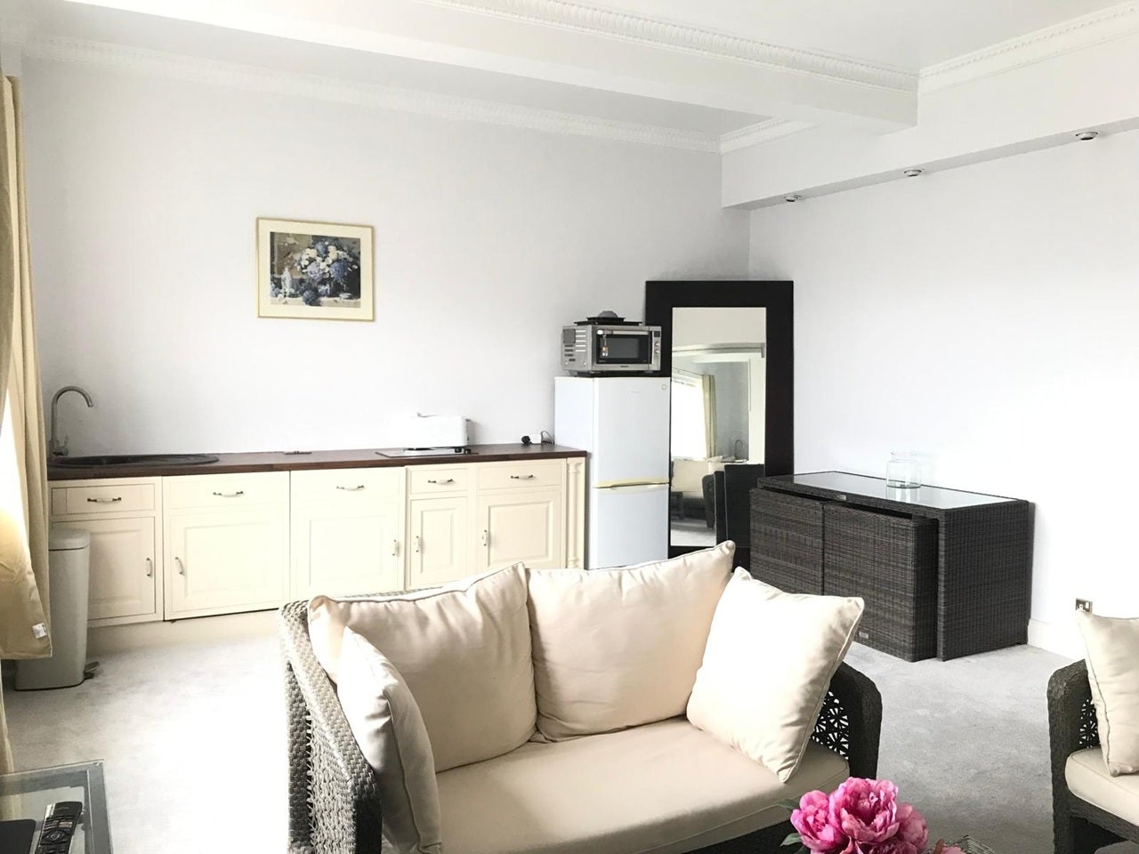 Flat Grosvenor Square in City of Westminster