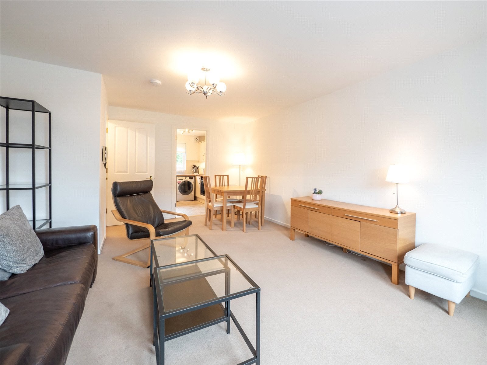 Flat Parkside Terrace in City of Edinburgh