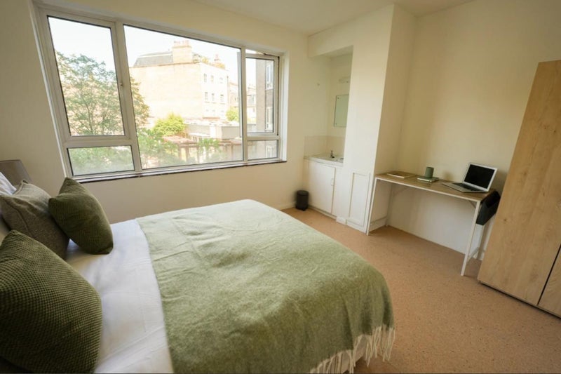 Flat South End in Greater London