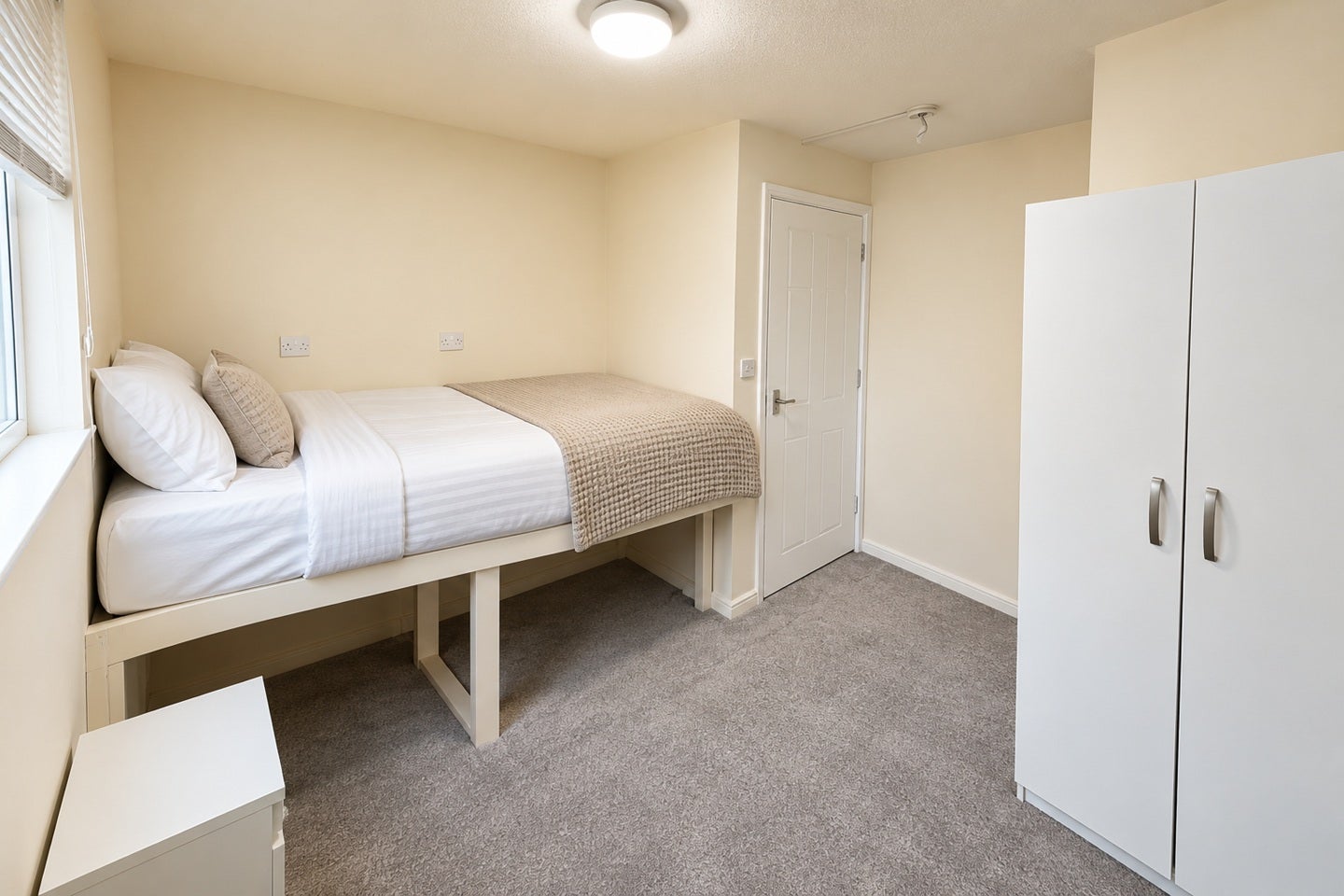 Flat Erebus Drive in Greater London