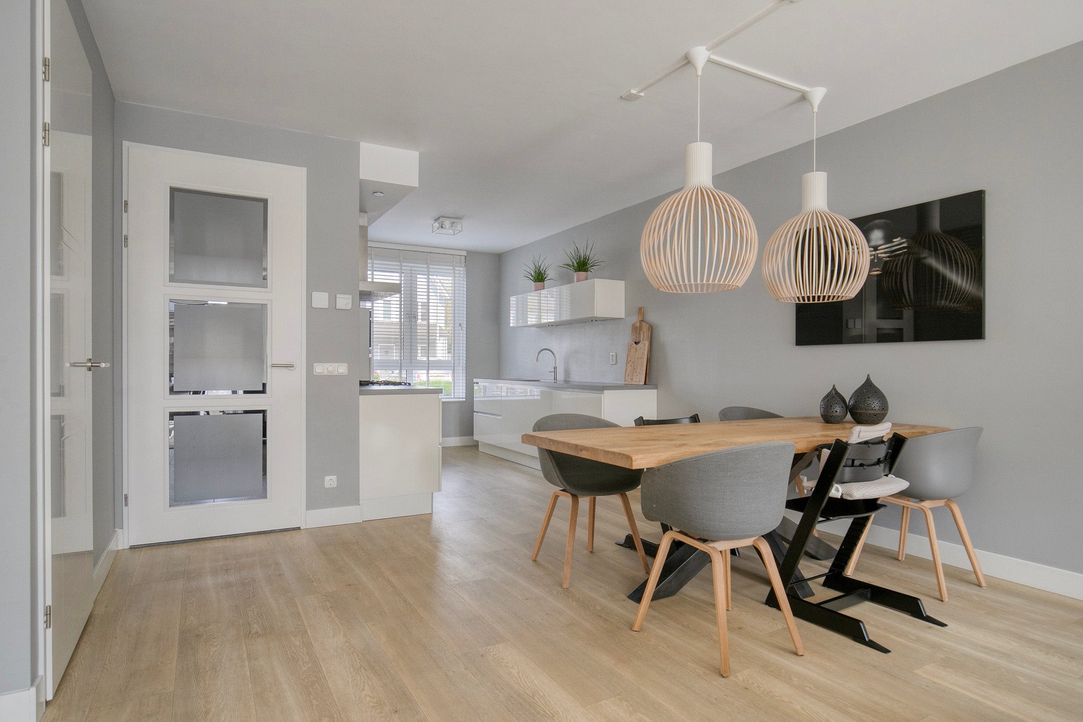 Tussenwoning te koop: Esterelstraat 10, Tilburg