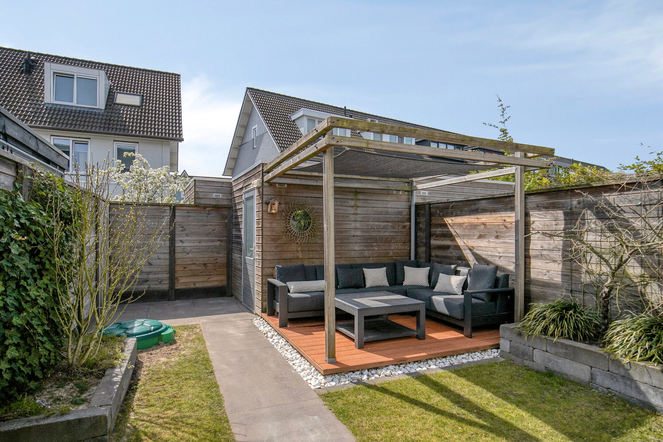 Tussenwoning te koop: Esterelstraat 10, Tilburg