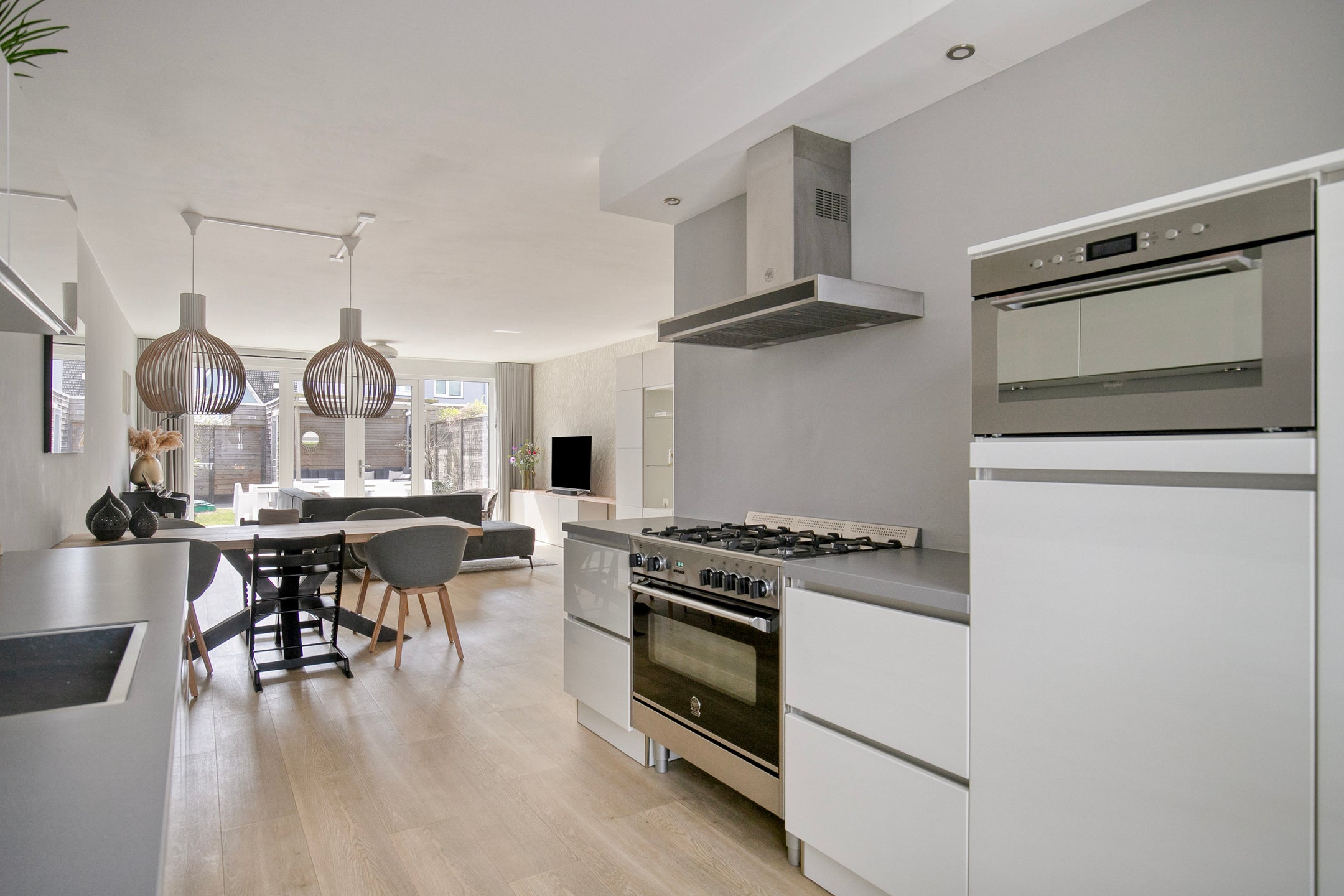 Tussenwoning te koop: Esterelstraat 10, Tilburg