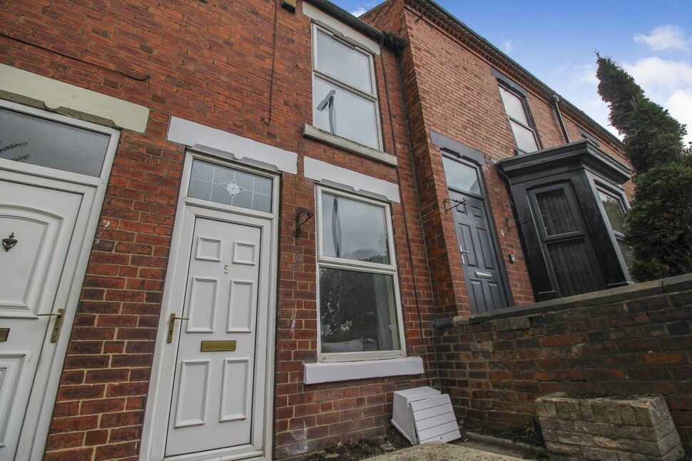 House Armstrong Terrace in Wakefield