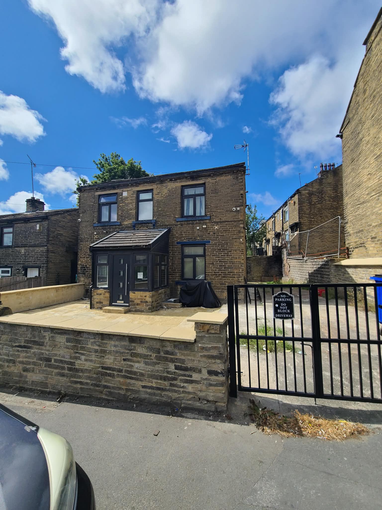 Flat Beckside Road in Bradford