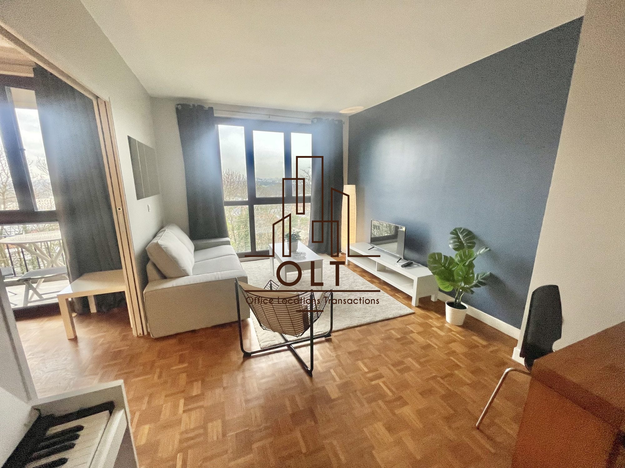 Flat Boulevard Henri Sellier in Suresnes
