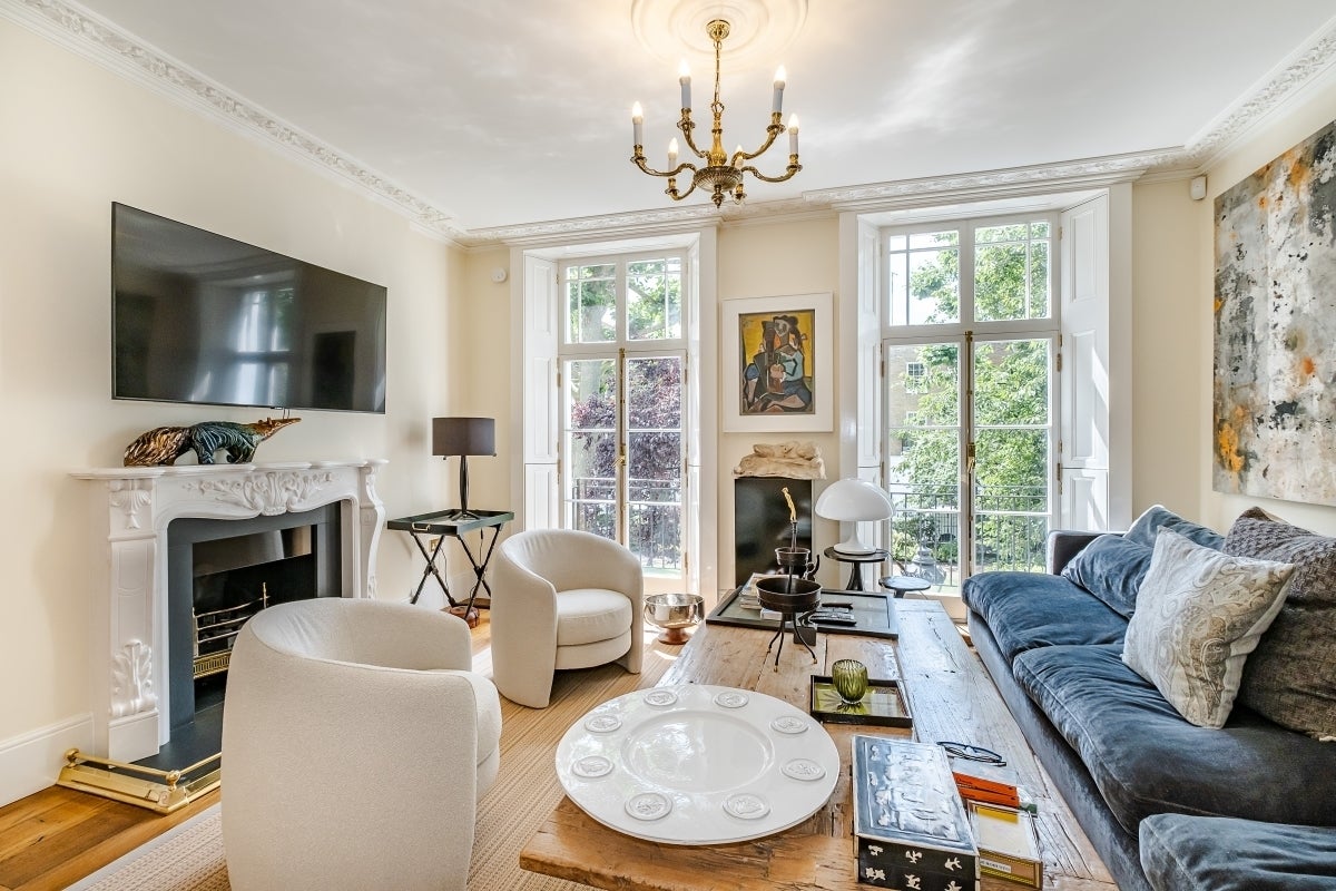 House Trevor Square in City of Westminster