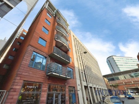 Flat Whitworth Street in Manchester