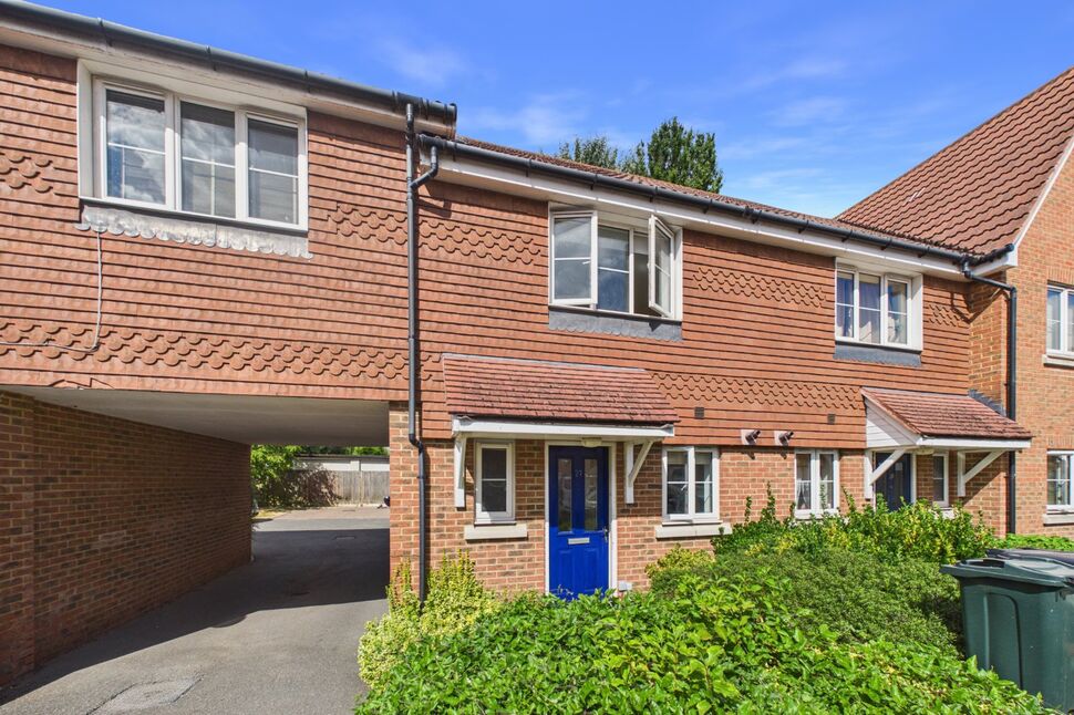 House Hardy Avenue in Dartford