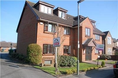 Flat Albury Road in Reigate and Banstead