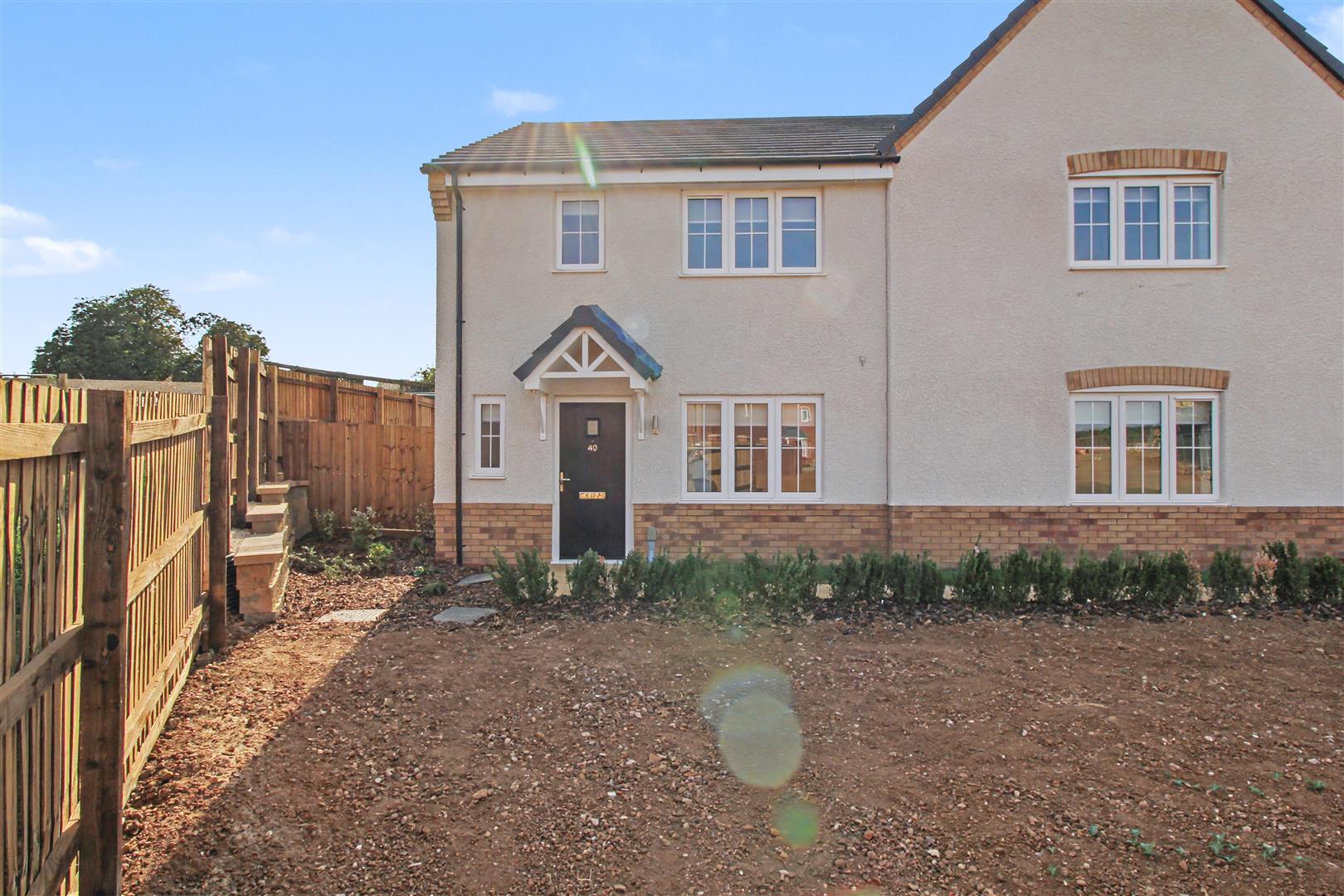 House South Hill Lane in Wellingborough