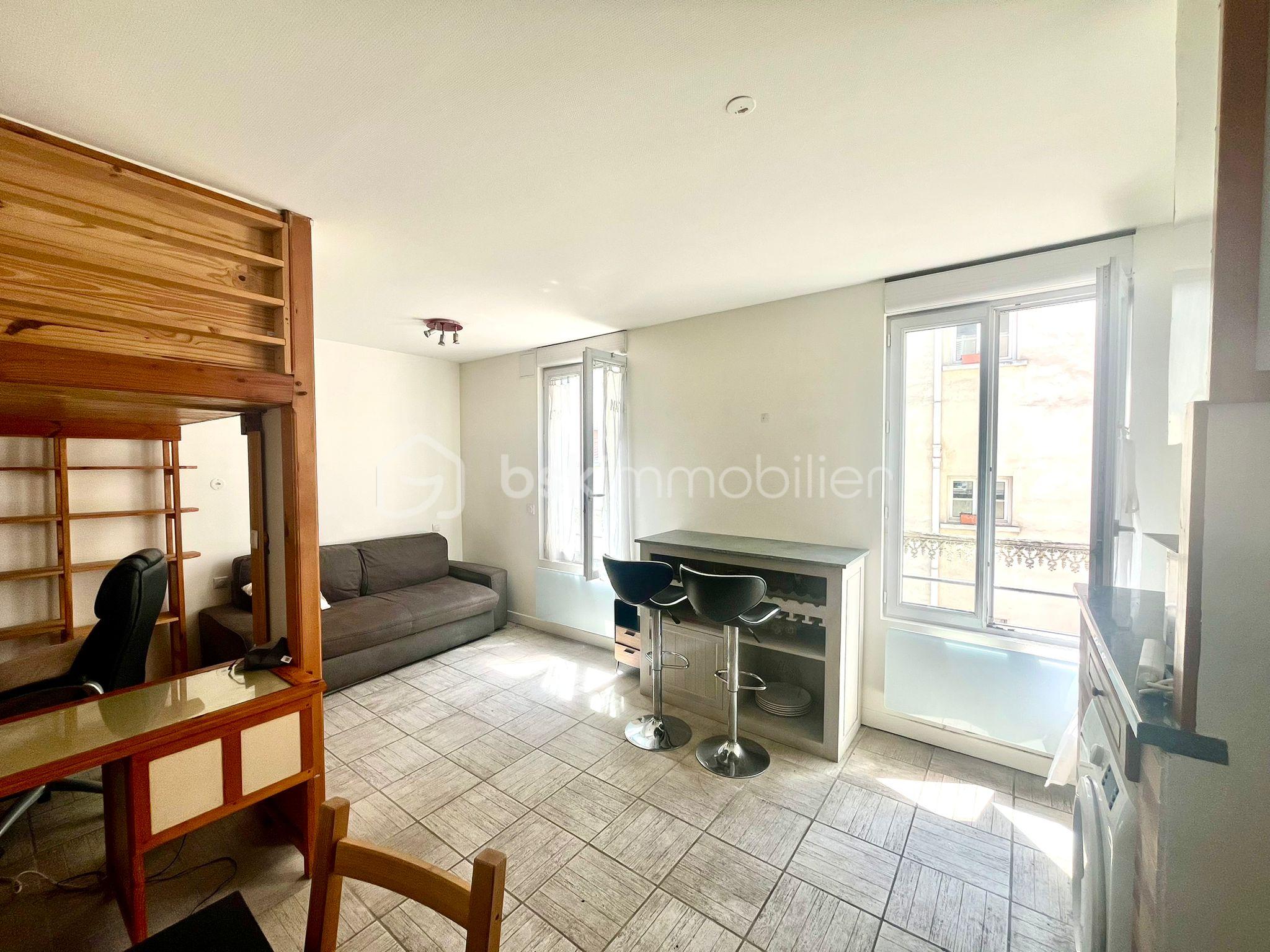 Appartement Rue de la Réunion à Paris