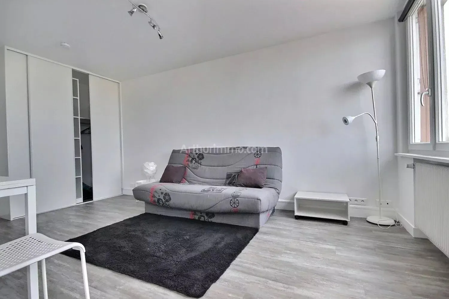 Flat Rue Charles Chefson in Bois-Colombes