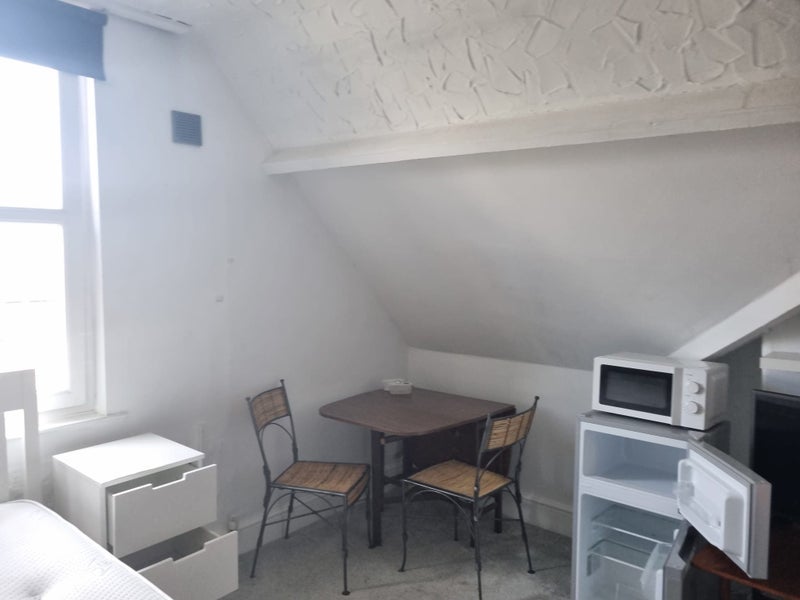 Room Wharncliffe Avenue in Wath upon Dearne