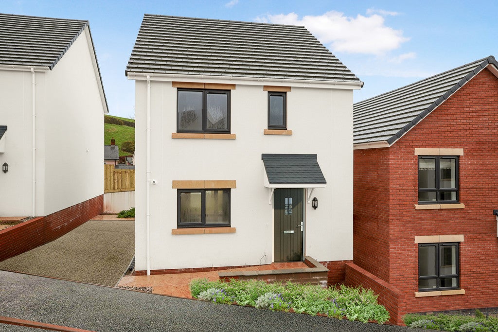 House Aggett Grove in Bovey Tracey