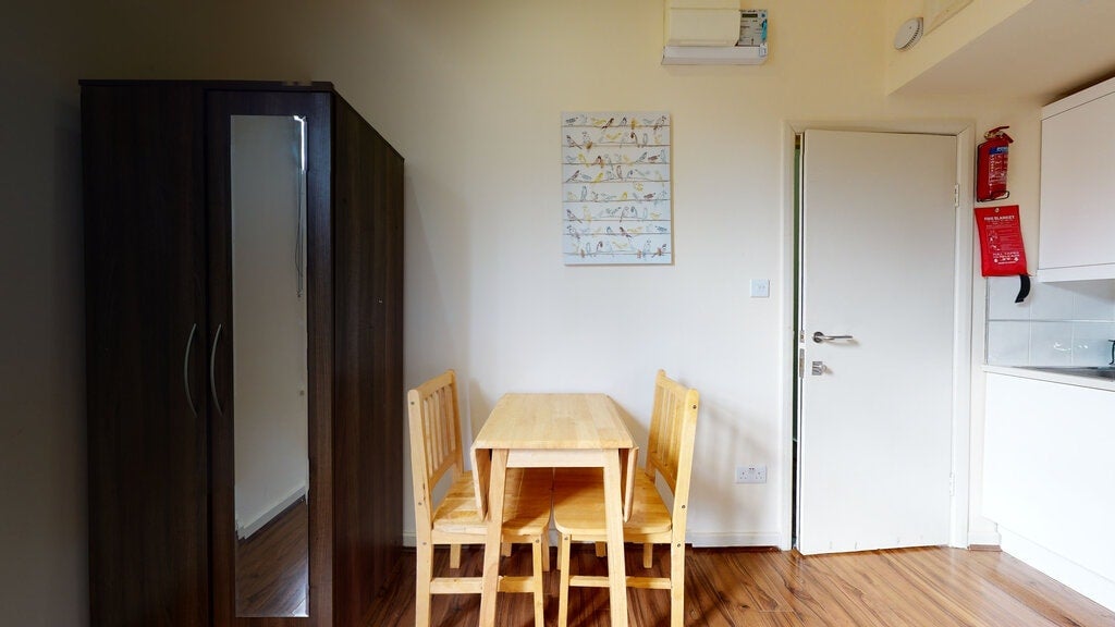 Flat Ashmore Road in City of Westminster
