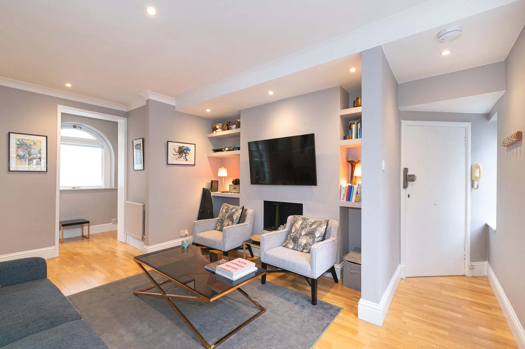 Flat Rosemoor Street in Greater London