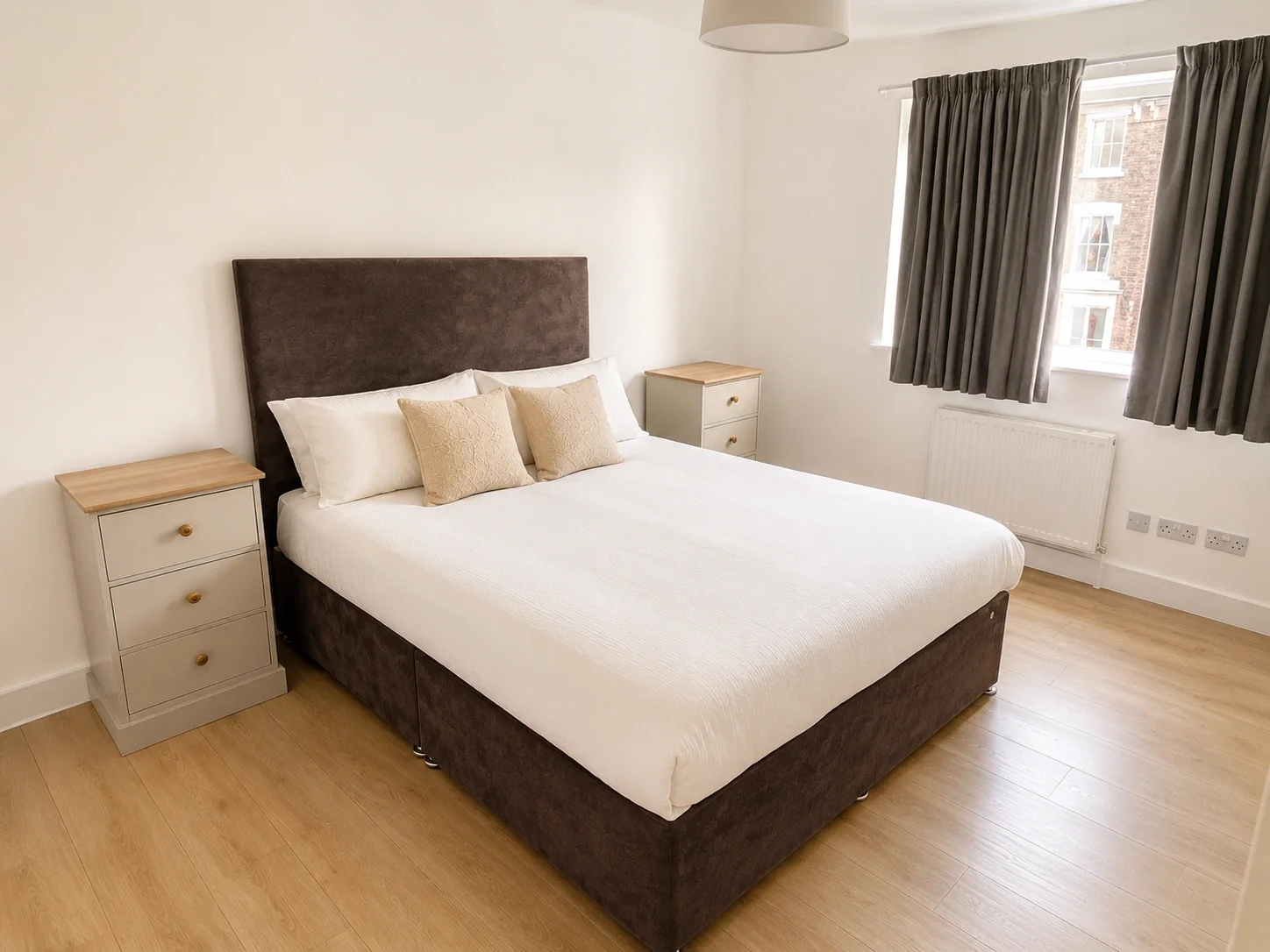 Flat Acol Road in Greater London