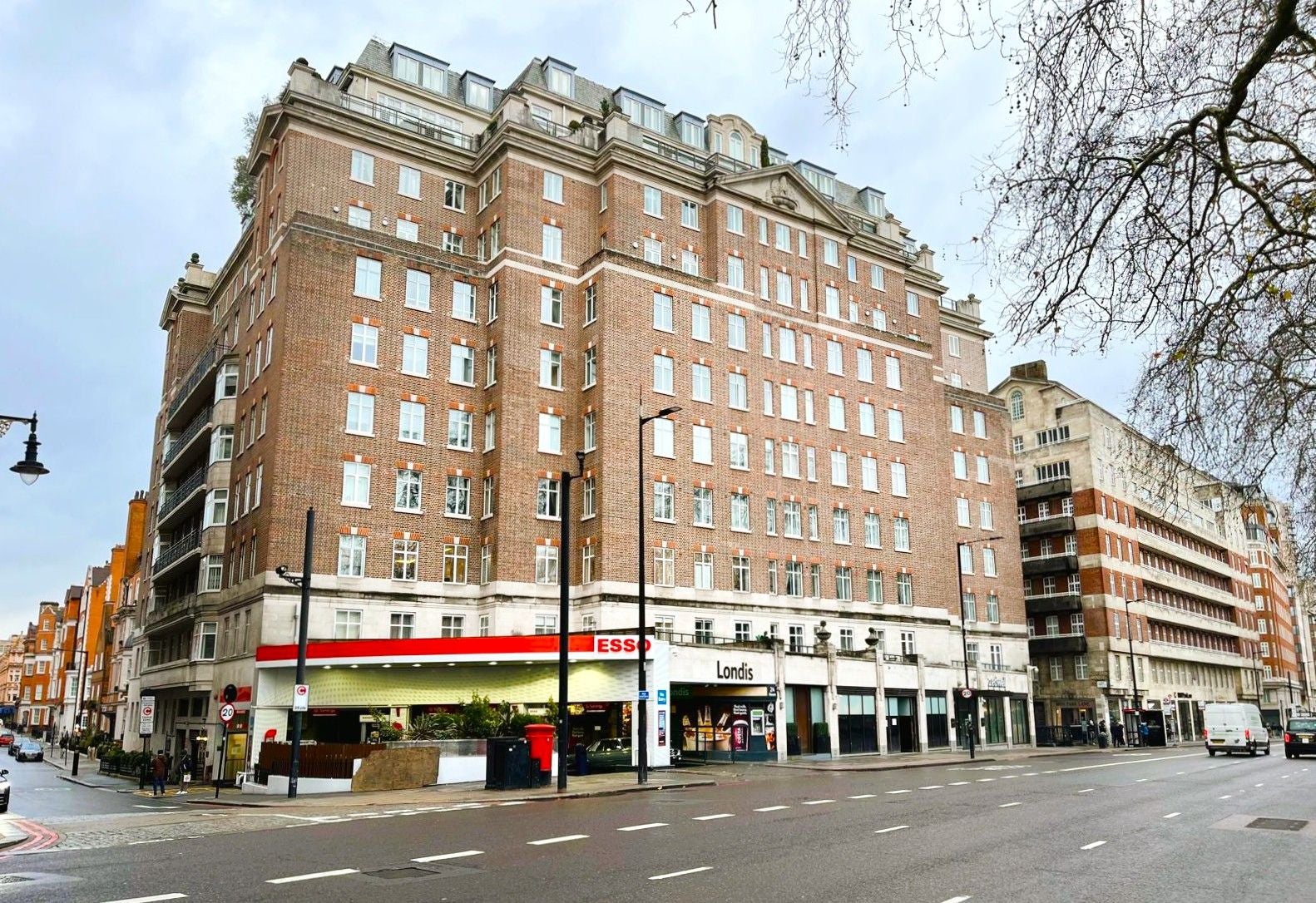 Flat Park Street in City of Westminster