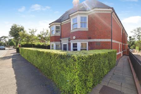 Flat Shipston Road in Stratford-on-Avon
