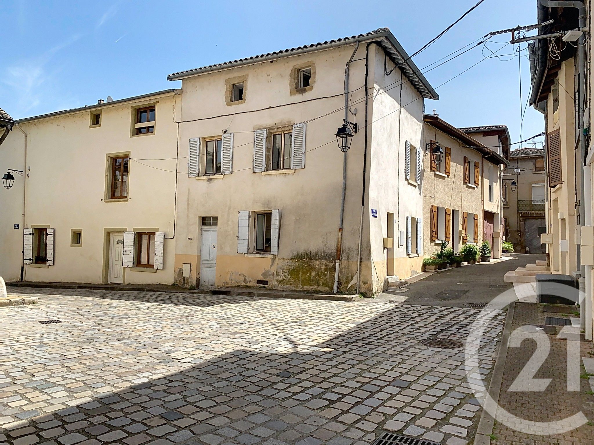 Maison Rue de l'Horloge à Saint-Symphorien-d'Ozon