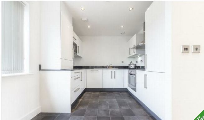 Room Fairthorn Road in Greater London