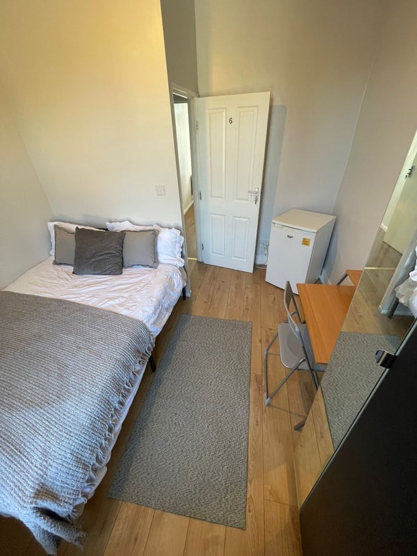 Room Dalston Lane in Greater London